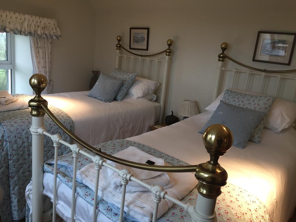 Melorne Farm Bed & Breakfast Camelford Ruang foto