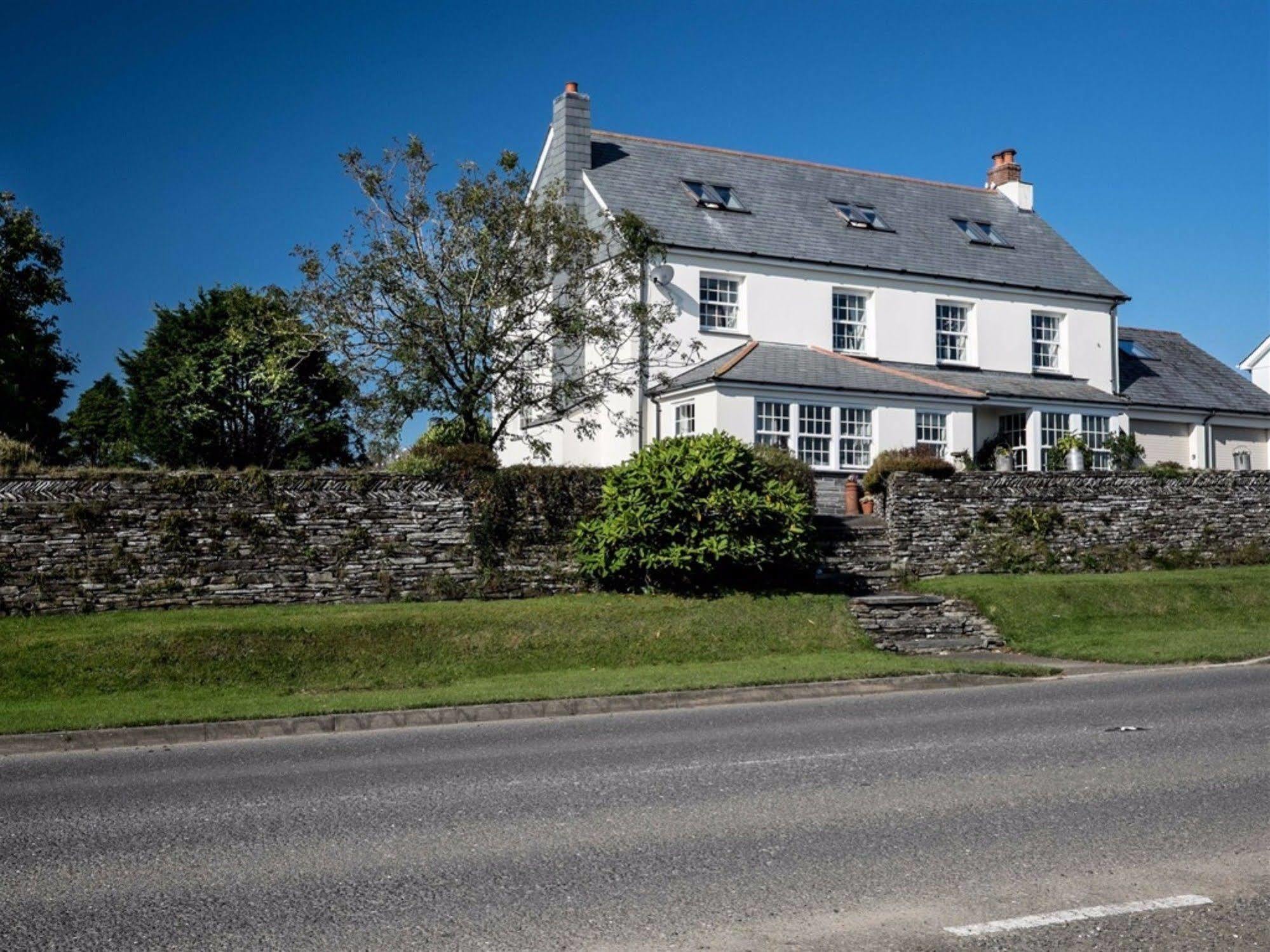 Melorne Farm Bed & Breakfast Camelford Bagian luar foto